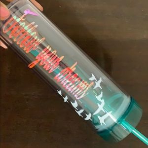 Follow your dreams personalized tumbler!!!!!😍